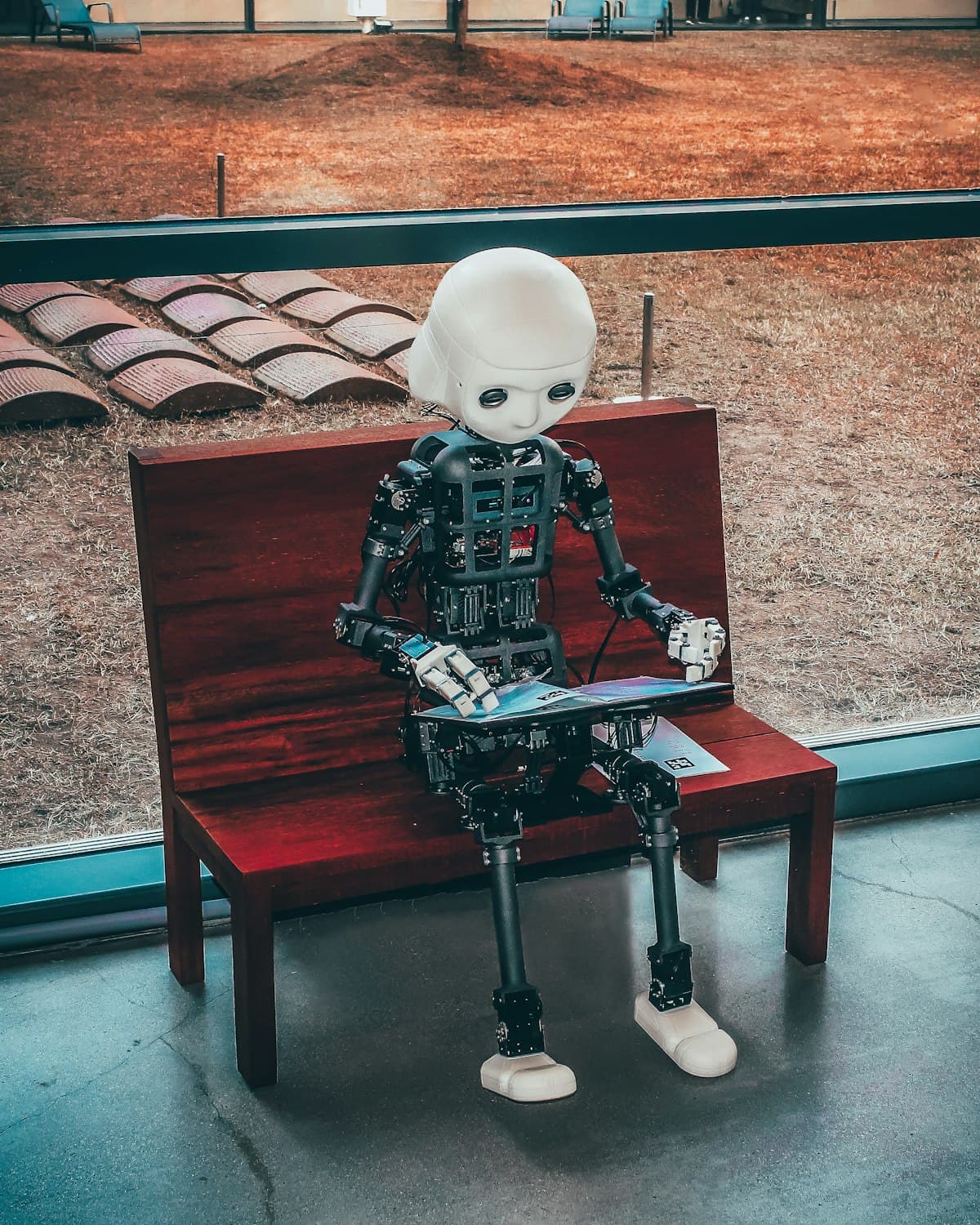 Cover image for I Let an AI Agent Run My Social Media for 3 Days. Arc Remembered Everything.